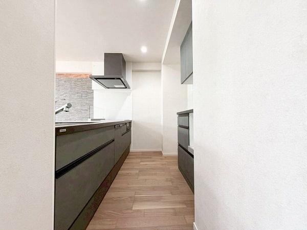 �����s���c�J��ʐ�3���� 3-14�̒��Ã}���V�����̃L�b�`��