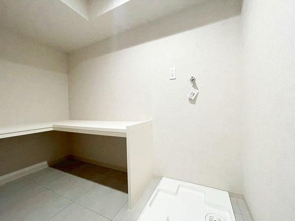 �����s���c�J��ʐ�3���� 3-14�̒��Ã}���V�����̐��ʑ�E���ʏ�