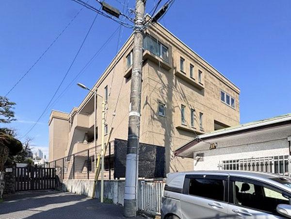 �����s�a�J���X��5���� 37-4�̒��Ã}���V�����̂��̑����n