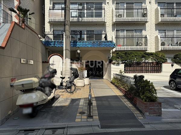 �����s�ڍ���O�c2���� 10-59�̒��Ã}���V�����̃G���g�����X