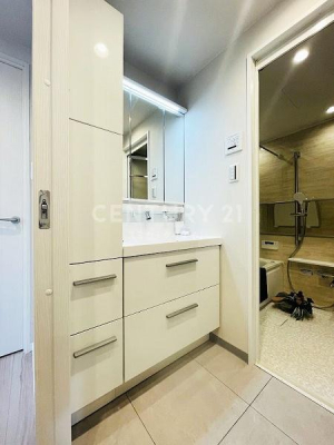 �����s�i���`��5���� 14-5�̒��Ã}���V�����̐��ʑ�E���ʏ�