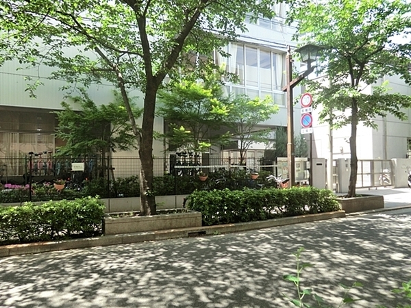 �����s�i��揬�R6���ڂ̓y�n�̎��ӊ�