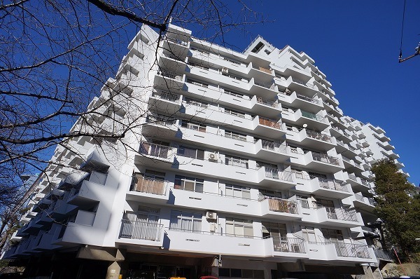 マンション雅叙苑5号棟 建物外観(H29.1撮影)