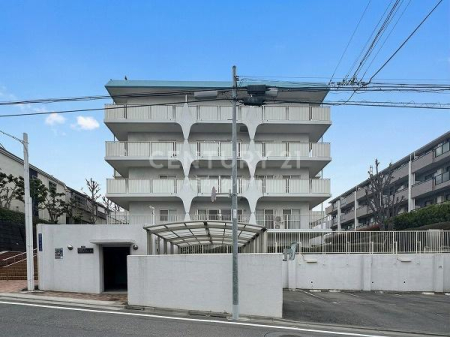 �����s��c���n��6���� 15-12�̒��Ã}���V�����̌��n�O�ώʐ^