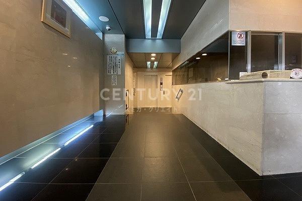 �����s�a�J��F�c�쒬 12-3�̒��Ã}���V�����̃G���g�����X