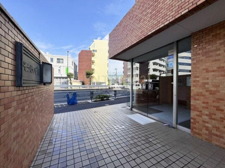 �����s�ڍ���`�̖؍�1���� 1-5�̒��Ã}���V�����̃G���g�����X