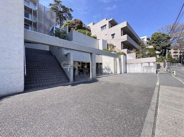 �����s���c�J�搣�c1���� 2-25�̒��Ã}���V�����̃G���g�����X