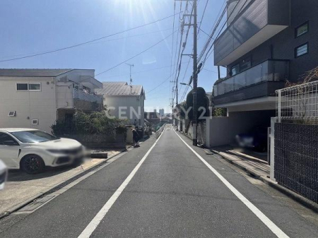 �����s��c�搼�䒬�̒��È�ˌ��Ă̑O�ʓ��H�܂ތ��n�ʐ^