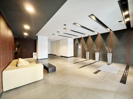 �����s�i��擌�i��4���� 13-10�̒��Ã}���V�����̃G���g�����X