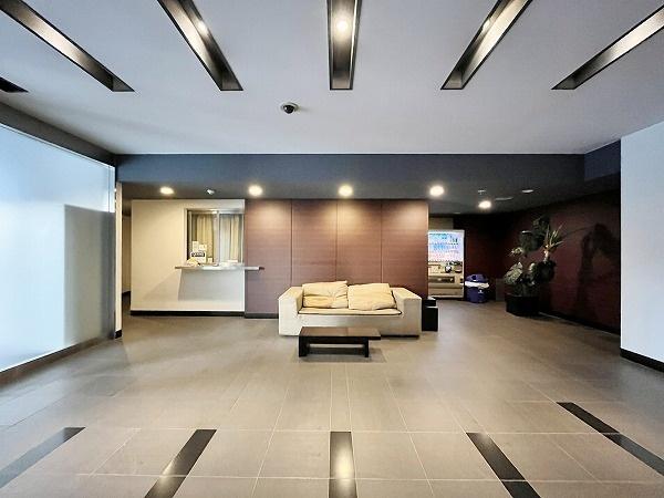 �����s�i��擌�i��4���� 13-10�̒��Ã}���V�����̃G���g�����X