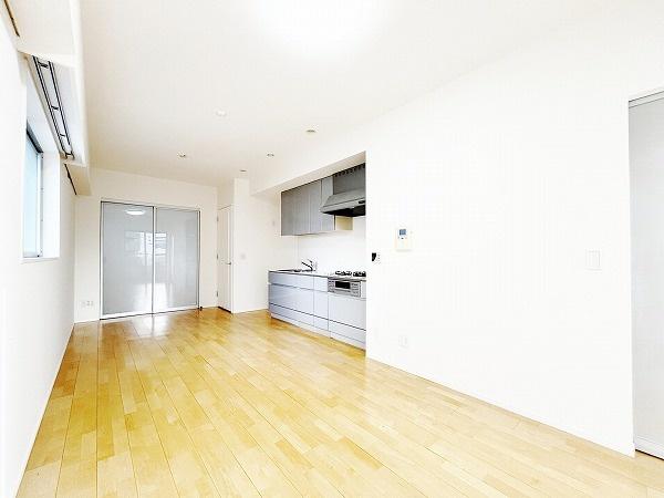 �����s�i��擌�i��4���� 13-10�̒��Ã}���V�����̃��r���O