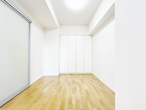 �����s�i��擌�i��4���� 13-10�̒��Ã}���V�����̐Q��