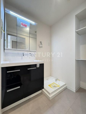 �����s�a�J��b���4���� 23-9�̒��Ã}���V�����̐��ʑ�E���ʏ�