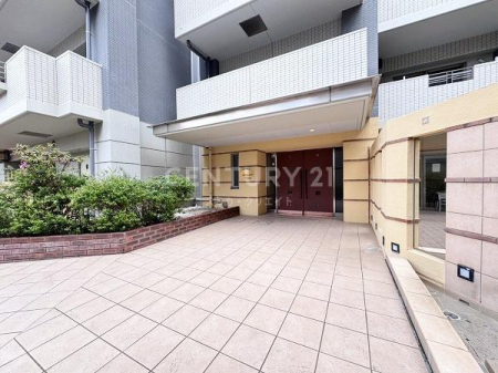 �����s���c�J��p��2���� 28-11�̒��Ã}���V�����̃G���g�����X