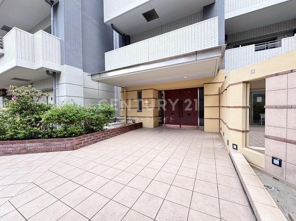 �����s���c�J��p��2���� 28-11�̒��Ã}���V�����̃G���g�����X