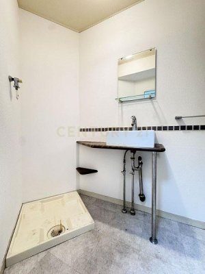 �����s�i��擌�ܔ��c1���� 11-5�̒��Ã}���V�����̐��ʑ�E���ʏ�