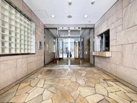 �����s�`�攒����4���� 2-10�̒��Ã}���V�����̃G���g�����X