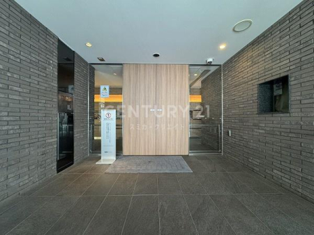 �����s�i��擌���5���� 9-13�̒��Ã}���V�����̃G���g�����X