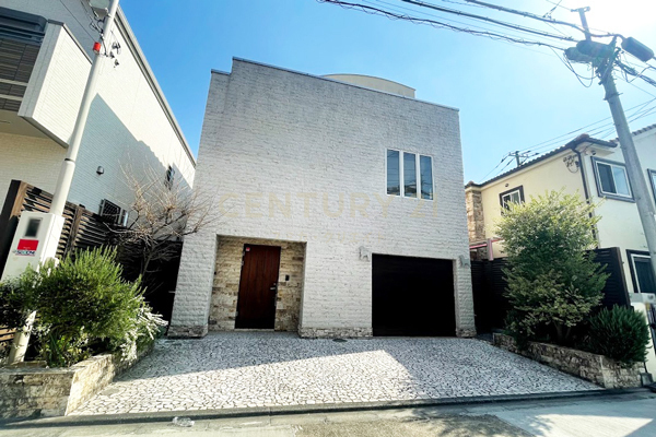世田谷区岡本3丁目 中古戸建 建物外観(2021.3撮影)