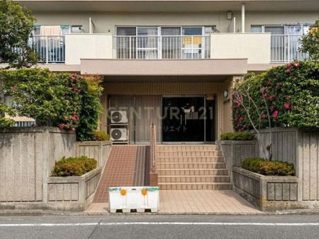 �����s��c��k��J1���� 5-17�̒��Ã}���V�����̃G���g�����X