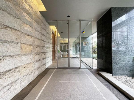 �_�ސ쌧���s������V�ێq��3���� 1111-1�̒��Ã}���V�����̃G���g�����X