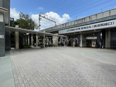 �_�ސ쌧���s������V�ێq��3���� 1111-1�̒��Ã}���V�����̃G���g�����X