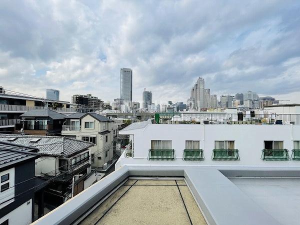 �����s�a�J���X��4���� 51-7�̒��Ã}���V�����̏Z�˂���̒��]�ʐ^