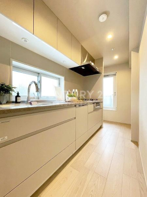 �����s�a�J���X��4���� 51-7�̒��Ã}���V�����̃L�b�`��