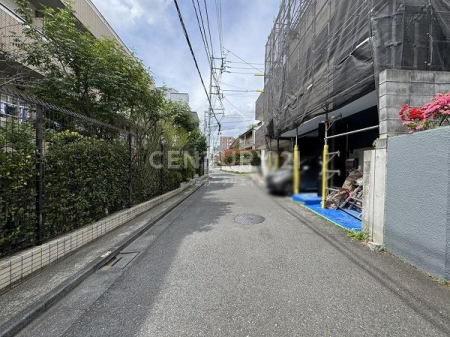 �����s��c�擌�n��1���ڂ̒��È�ˌ��Ă̑O�ʓ��H�܂ތ��n�ʐ^