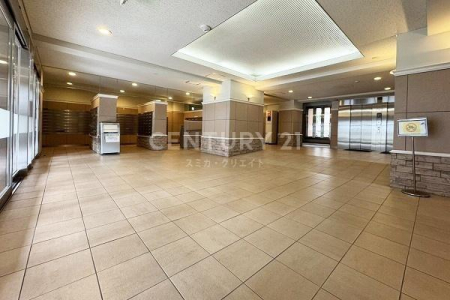 �����s�i������2���� 12-10�̒��Ã}���V�����̃G���g�����X