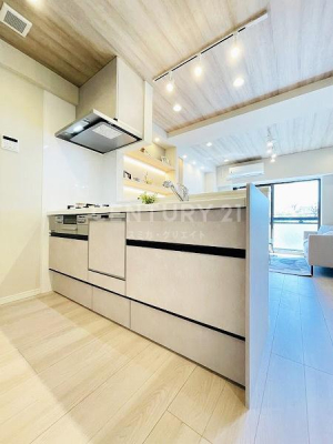 �����s�i��搼���6���� 6-8�̒��Ã}���V�����̃L�b�`��