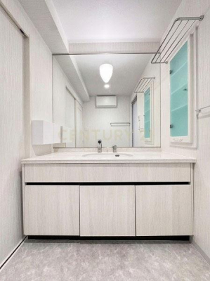 �����s�a�J���X��1���� 6-8�̒��Ã}���V�����̐��ʑ�E���ʏ�