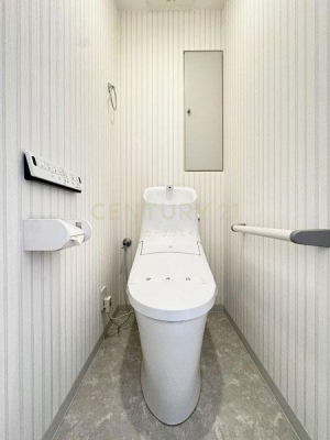 �����s�a�J���X��1���� 6-8�̒��Ã}���V�����̃g�C��