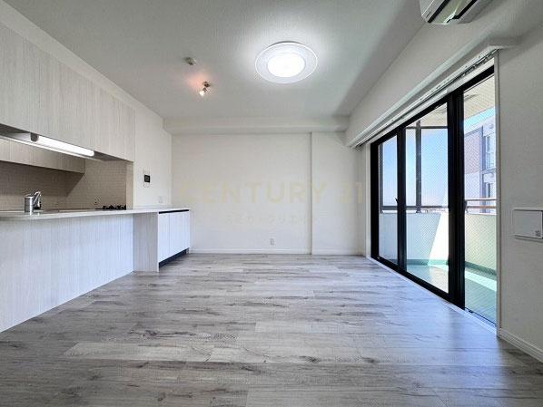 �����s�a�J���X��1���� 6-8�̒��Ã}���V�����̃��r���O