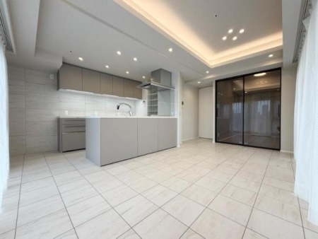 �����s�`�捂��1���� 23-26�̒��Ã}���V�����̃��r���O