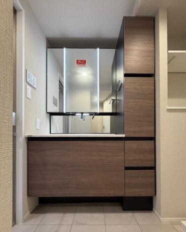 �����s�`�捂��1���� 23-26�̒��Ã}���V�����̐��ʑ�E���ʏ�