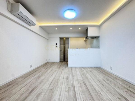 �����s�a�J����J�� 7-1�̒��Ã}���V�����̃��r���O