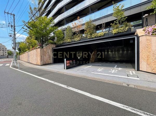 �����s�a�J��b�����3���� 11-25�̒��Ã}���V�����̃G���g�����X