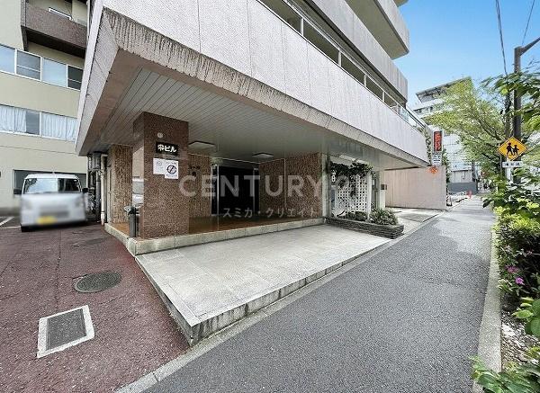 �����s�i��搼�ܔ��c4���� 31-21�̒��Ã}���V�����̃G���g�����X