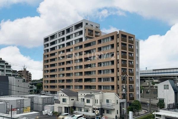 ライオンズスクエア用賀 建物外観(2025.5撮影)