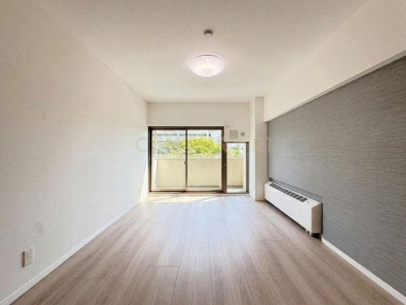 �����s���c�J���p��2���� 5-2�̒��Ã}���V�����̃��r���O