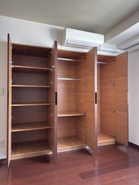 �����s�i�����1���� 19-13�̒��Ã}���V�����̎��[