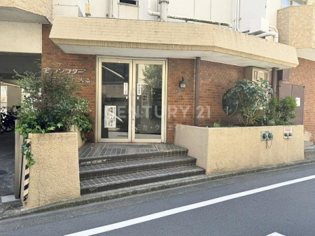 �����s��c���X�k1���� 32-13�̒��Ã}���V�����̃G���g�����X