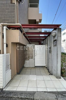 �����s�`���R3���� 3-10�̒��Ã}���V�����̃G���g�����X