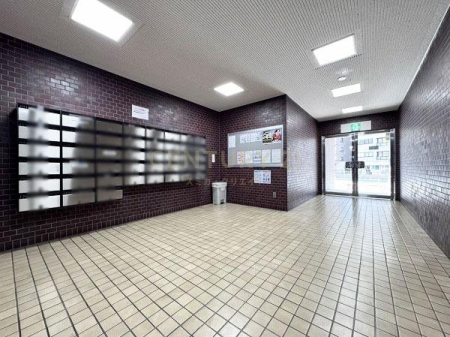 �����s��c���X�{��2���� 4-22�̒��Ã}���V�����̃G���g�����X