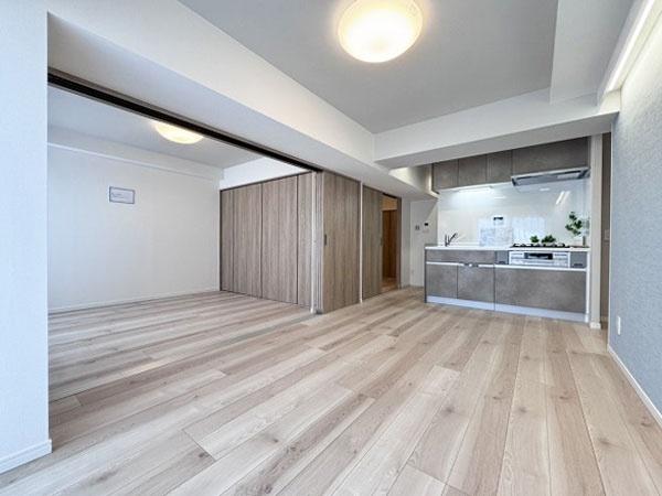 �����s��c���X�{��2���� 4-22�̒��Ã}���V�����̃��r���O