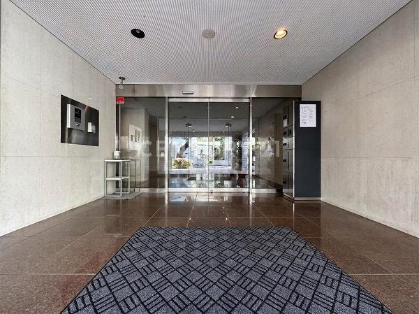 �����s�i���k�i��5���� 17-24�̒��Ã}���V�����̃G���g�����X