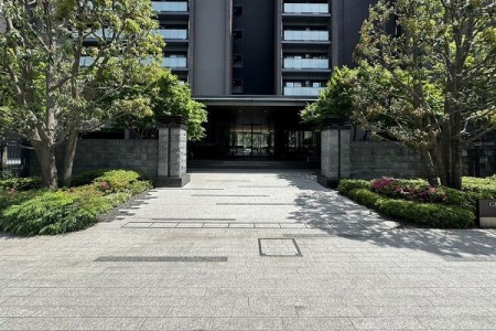 �����s���c�J�摾�q��3���� 37-1�̒��Ã}���V�����̃G���g�����X