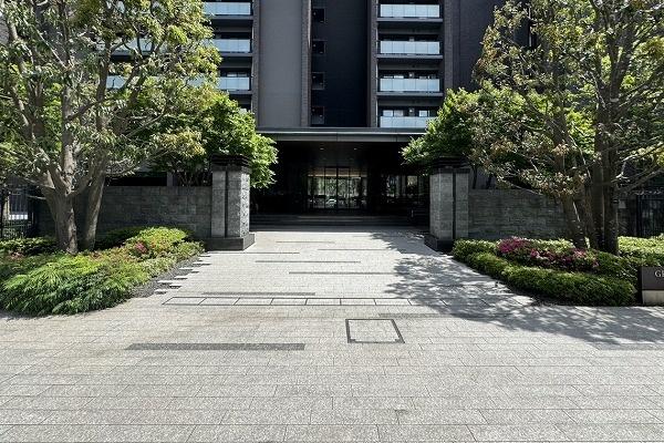 �����s���c�J�摾�q��3���� 37-1�̒��Ã}���V�����̃G���g�����X