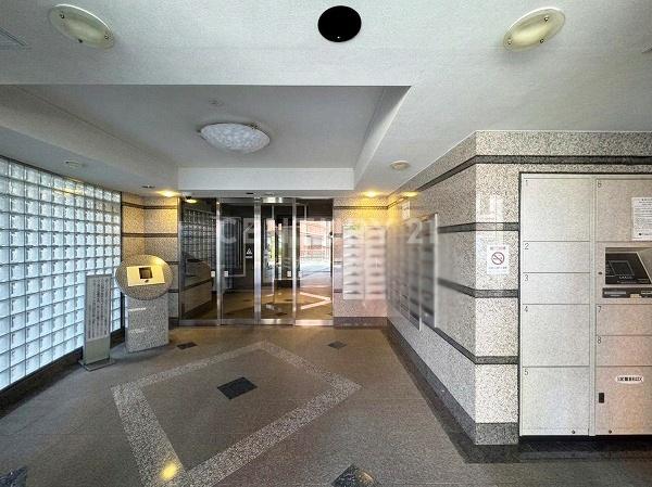 �_�ސ쌧���l�s����y�P�J���� 90-3�̒��Ã}���V�����̃G���g�����X